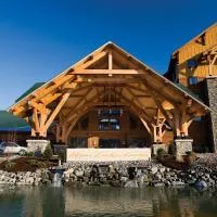 Hope Lake Lodge & Indoor Waterpark、コートランドのホテル