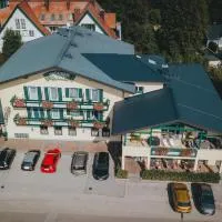 Brückenwirt, hôtel à Hallein
