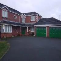 the brier house: Swadlincote şehrinde bir otel