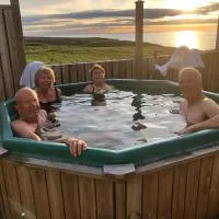 Guesthouse Gimbur, hotel di Reykjarholl