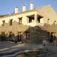 Casa Rural Cortijo La Ajedrea โรงแรมในSiles