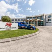 Algarve Race Resort - Hotel, hotel i Montes de Cima