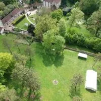 Moulin de Moulignon B&B, hotel en Messy