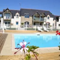 Apparthôtel Mont Saint Michel - Résidence Fleurdumont، فندق في بوفوار