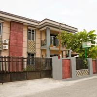 OYO 1394 Rumaisa Homestay Syariah, hotel in Pekanbaru
