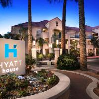 Hyatt House Scottsdale Old Town, hotel in Scottsdale
