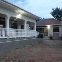 The Pearl Inn, hotel u gradu Koboko