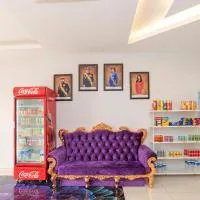Zenz Hotel، فندق في كولايْ