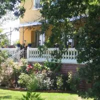 La Maison Jaune, hotel Réalville városában
