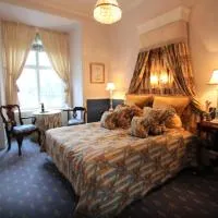 Hvedholm Slotshotel, hotel i Faaborg
