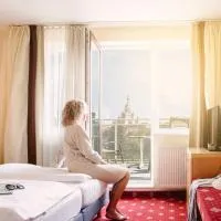 Hotel am Jungfernstieg، فندق في شترالزوند