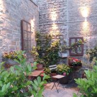 Charming Holiday Home with Veranda Terrace Garden Furniture