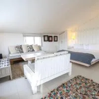 Urban Faqra Hotel, отель в Кфардебиане