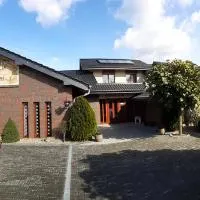 Restauracja i Noclegi Pod Kasztanami, hôtel à Carolinensiel