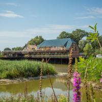 Hotel Alte Fischerkate, hotel en Mödlich