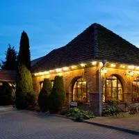 Landhotel Zur Schmiede, hotel di Gohren-Lebbin