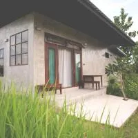 Suan Sook Homestay, ξενοδοχείο σε Chom Thong