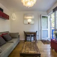 Spacious 2BR Apartment in Peckham, with Balcony
