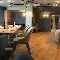Viesnīca Guesthouse Tolc pilsētā Spodnja Sorica