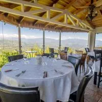 Barons Resort, hotel sa Atenas