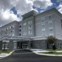 Holiday Inn & Suites - Fayetteville W-Fort Bragg Area by IHG, hotel u gradu 'Fayetteville'