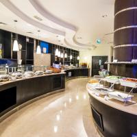 Holiday Inn Express Dubai Airport, an IHG Hotel, hotel i nærheden af Dubai Internationale Lufthavn - DXB, Dubai