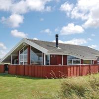 Nice Home In Hjrring With 3 Bedrooms, Sauna And Wifi