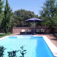 Los mejores hoteles con jacuzzi en la habitación en Sierra de Madrid 5 Hotel Sara De Ur