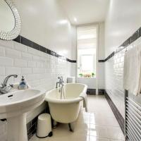 Spacious, Modern Apt, close to GLA Airport, hotel near Glasgow Airport - GLA, Paisley