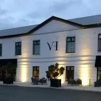 베티스타운에 위치한 호텔 The Village Hotel, Bar and Restaurant