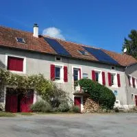 Chambres d'Hôtes Le Plessis à Broye، فندق في Broye