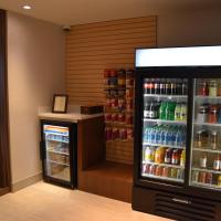 Holiday Inn Express & Suites Johnstown by IHG, hotel in zona Aeroporto di Johnstown-Cambria County - JST, Johnstown