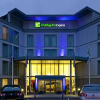 Holiday Inn Express London Stansted Airport, an IHG Hotel, hotel a prop de Aeroport de Londres-Stansted - STN, a Stansted Mountfitchet