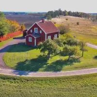 STUBBET - Charming - Newly Remade Villa, ξενοδοχείο σε Vadstena