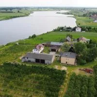 Owocowy Raj Nad Zalewem, hotel a Modła Królewska