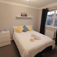 MODERN CITY TOWNHOUSE PERFECT FOR LARGE GROUPS, STAY UNDER One ROOF, JUST OVER THE TYNE