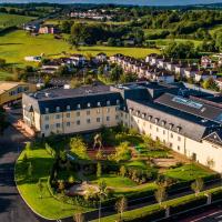 Cavan Crystal Hotel, hotel di Cavan