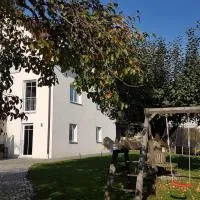 Ferienwohnung Sonnenschein, hotel di Burgau