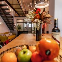 Los mejores hoteles con jacuzzi en la habitación en Madrid capital 10 Lujoso Loft de 2 plantas junto al Palacio Real de Madrid