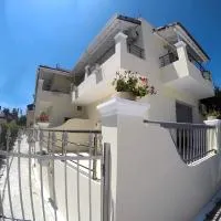 Jessica's Studios & Apartments