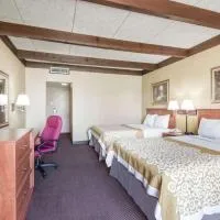 Days Inn by Wyndham Niles, hotell sihtkohas Niles