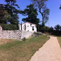 Domaine du Chêne Crucy، فندق في Liré