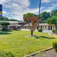 Scottish Inns Collinsville - Martinsville, hotel i Collinsville