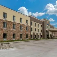 Comfort Inn & Suites Ames near ISU Campus，埃姆斯的飯店