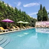 Arles में, होटल Hôtel Mireille