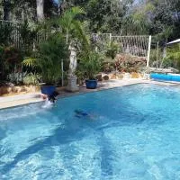 Mapleton Peaceful Provence BnB, hotel en Mapleton