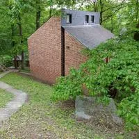 Wood House, hotel v mestu Blaimont
