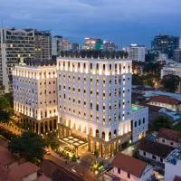Mai House Saigon Hotel, хотел в Хошимин