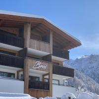 Hotel Garni Broi - Charme & Relax, hotel di Selva di Val Gardena