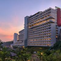 Le Eminence Puncak Hotel Convention & Resort, hôtel à Puncak